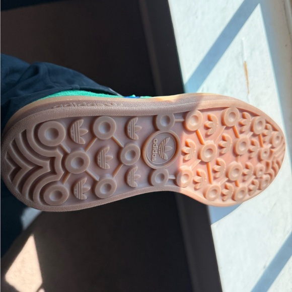 Adidas Gazelle Green and Blue Sneakers - Picture 4 of 5